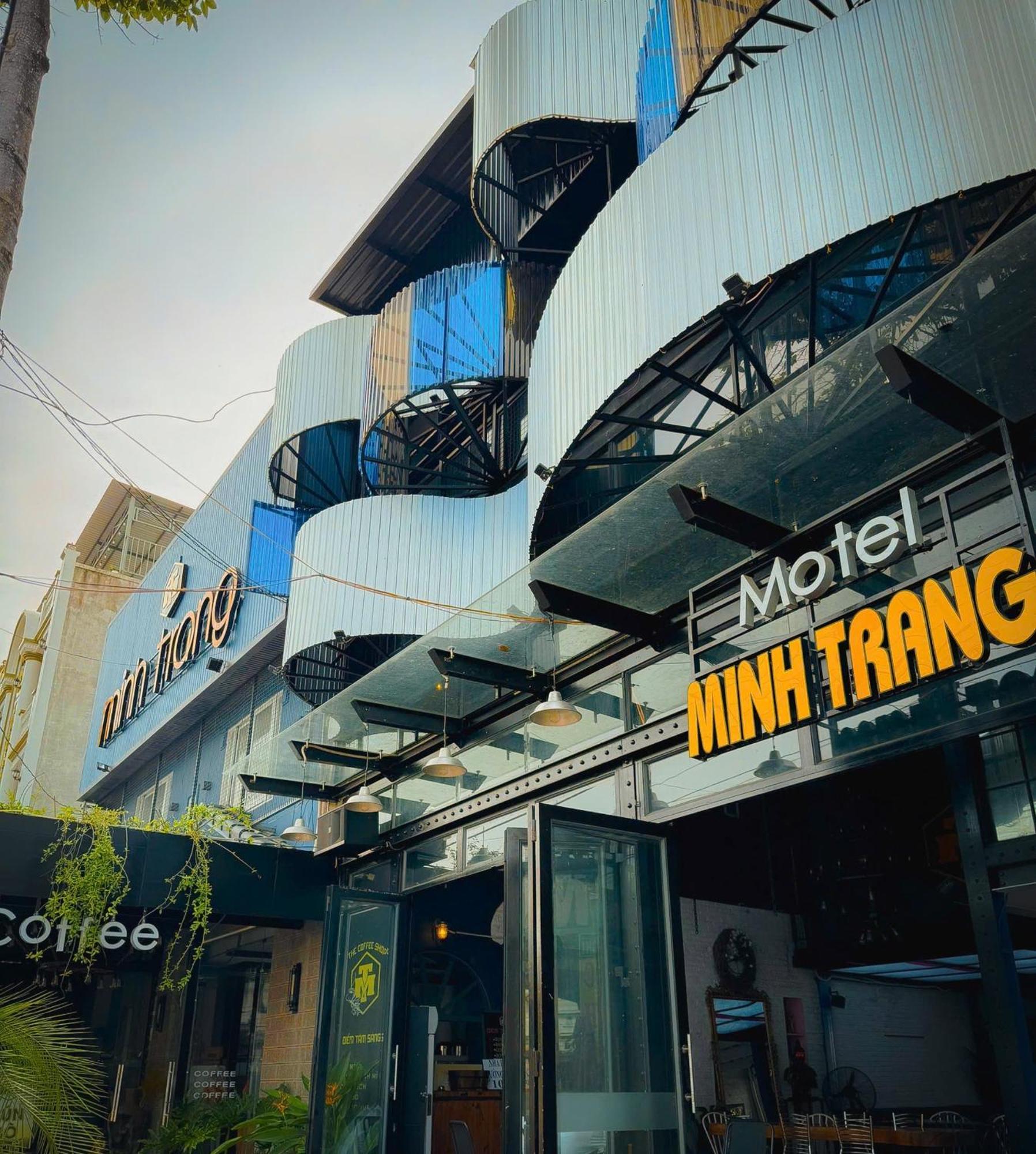 Minh Trang Motel Chau Doc Exterior photo