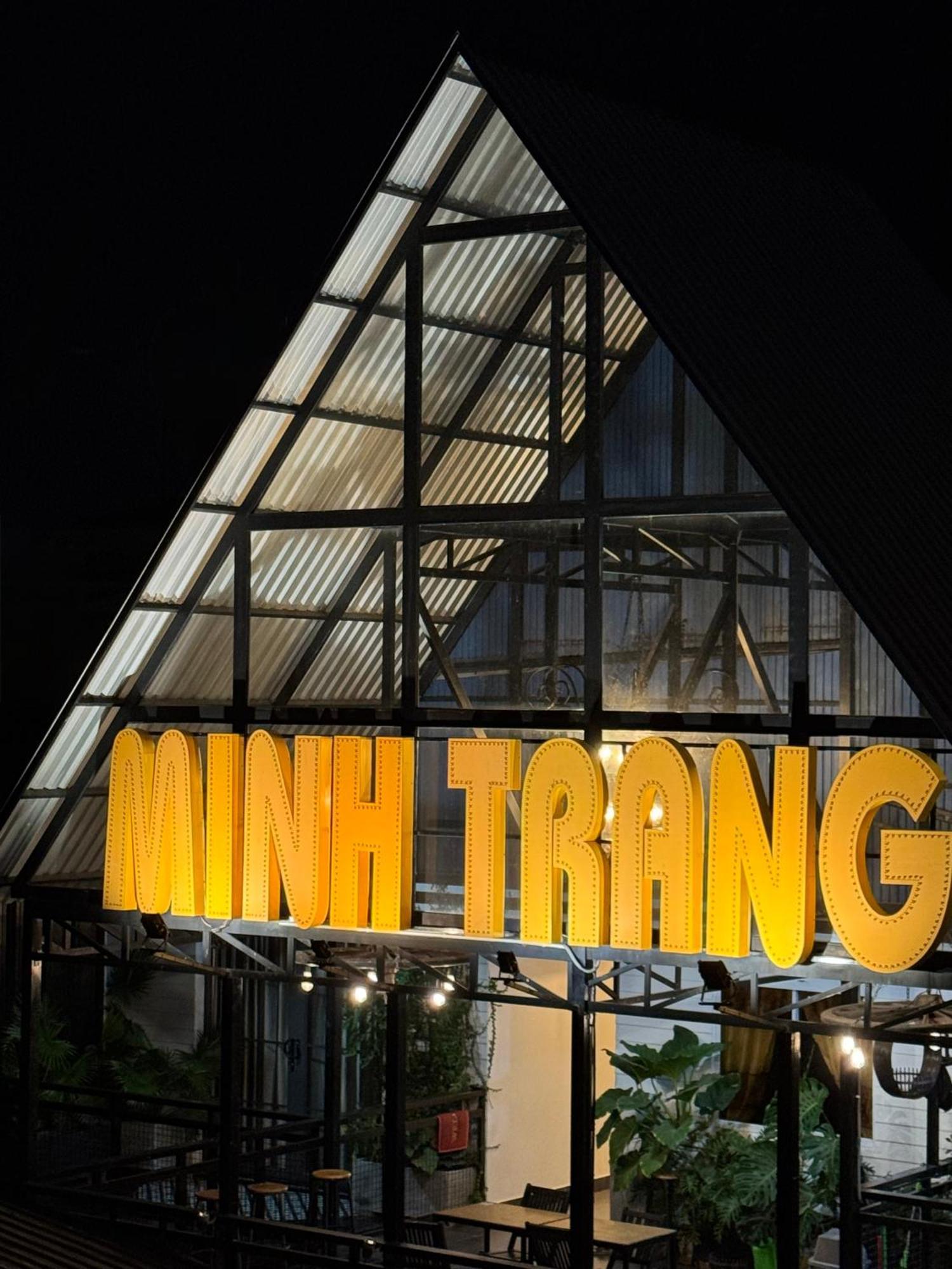 Minh Trang Motel Chau Doc Exterior photo